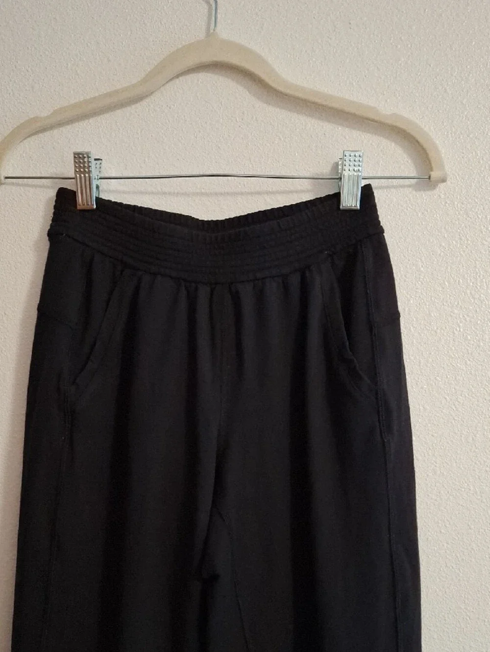 lululemon athletica Black Women's Jogger Track Pants Size 2